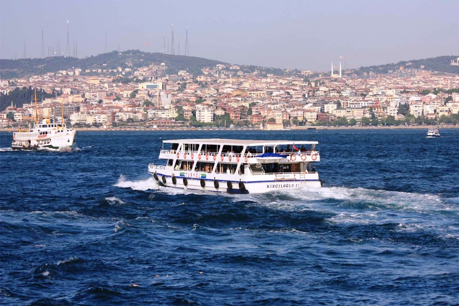 A Fresh Start to the Day on the Bosphorus with Breakfast Bosphorus Cruise