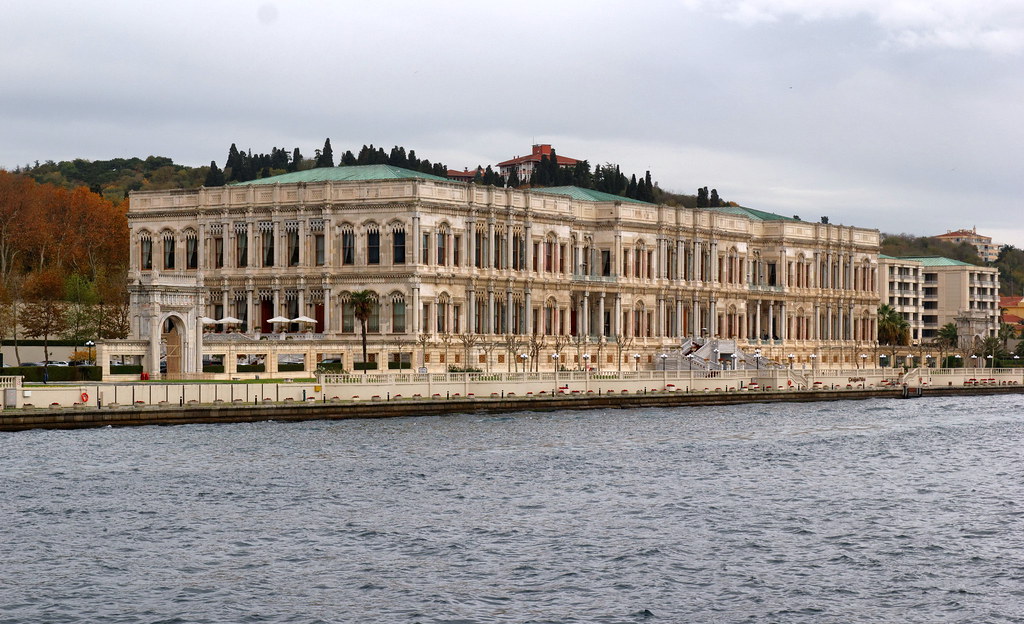 Explore the Palaces Along the Bosphorus: Ottoman Splendor on the Shores