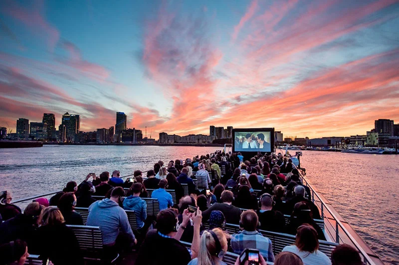 A Legendary Open Air Cinema Experience on the Bosphorus Cruise in Istanbul