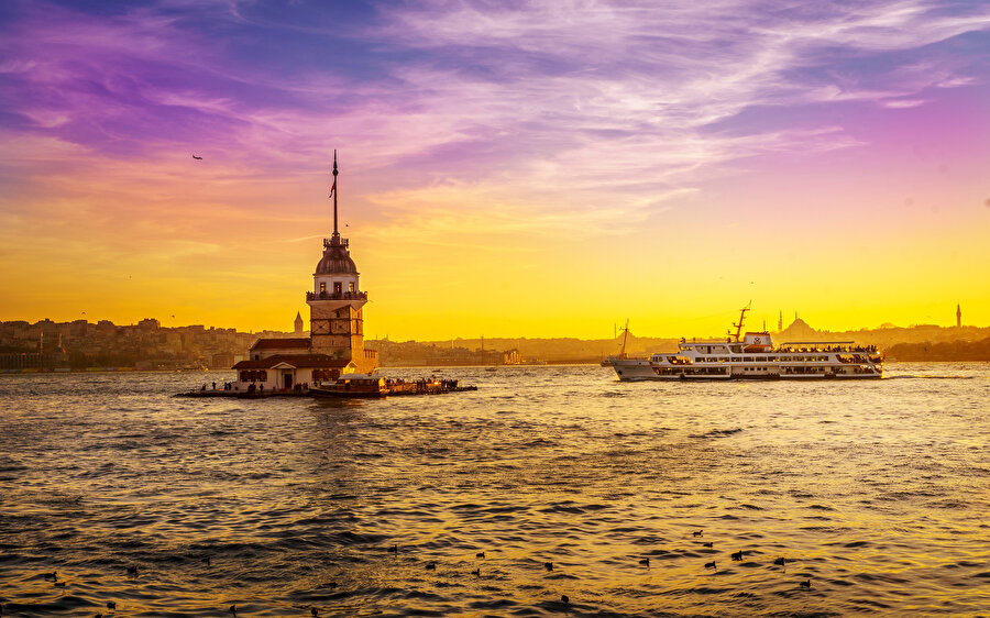 A Journey to the Timeless Magic of Istanbul with the Bosphorus Cruise