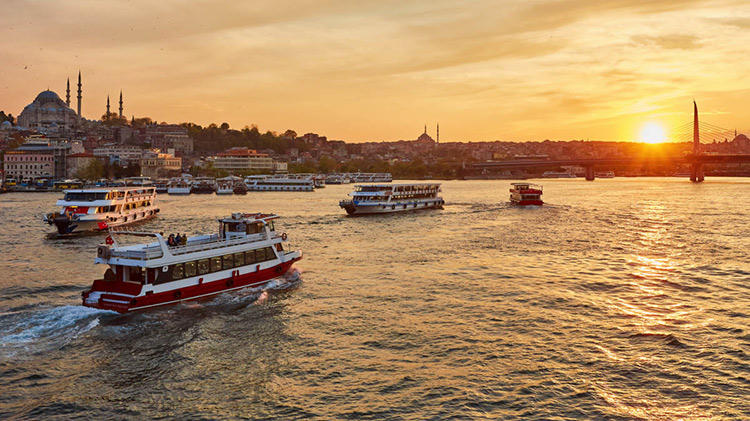 SUNSET TOUR on the BOSPHORUS WITH PROFESSIONAL GUIDE