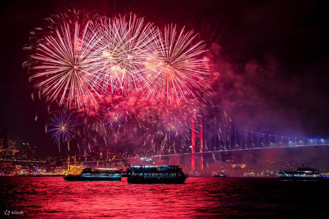 2025 NEW YEAR DINNER CRUISE - STANDARD SHARING TABLE